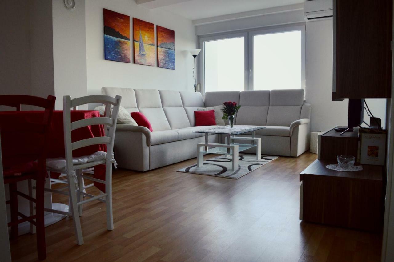 Apartman Andrijana ロヴラン エクステリア 写真